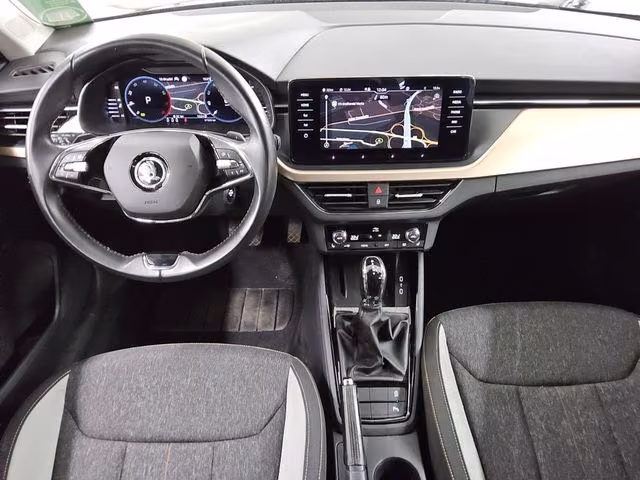 Skoda Kamiq 2023 г. Чёрный, пробег 57329 км