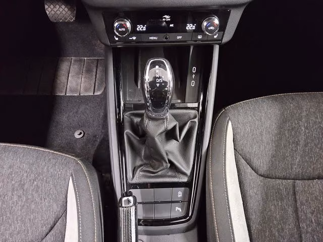 Skoda Kamiq 2023 г. Чёрный, пробег 57329 км