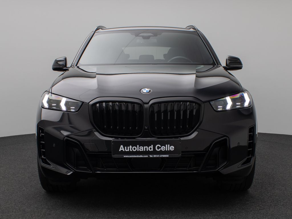 BMW X5 2024 г. Чёрный, пробег 30558 км