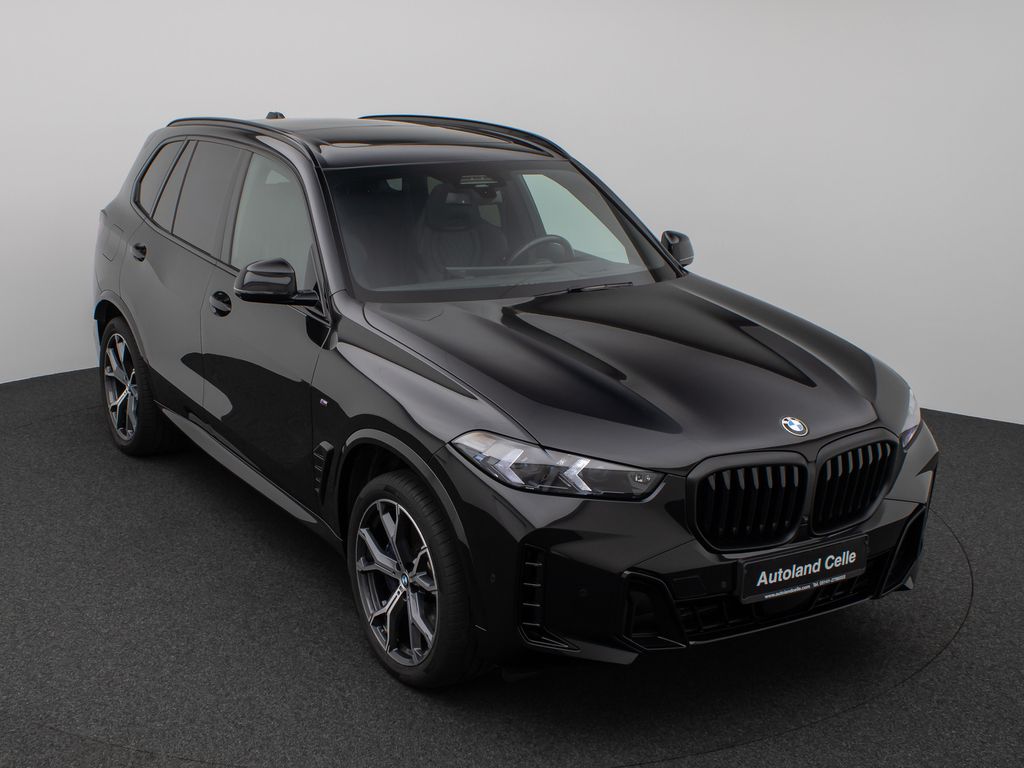 BMW X5 2024 г. Чёрный, пробег 30558 км