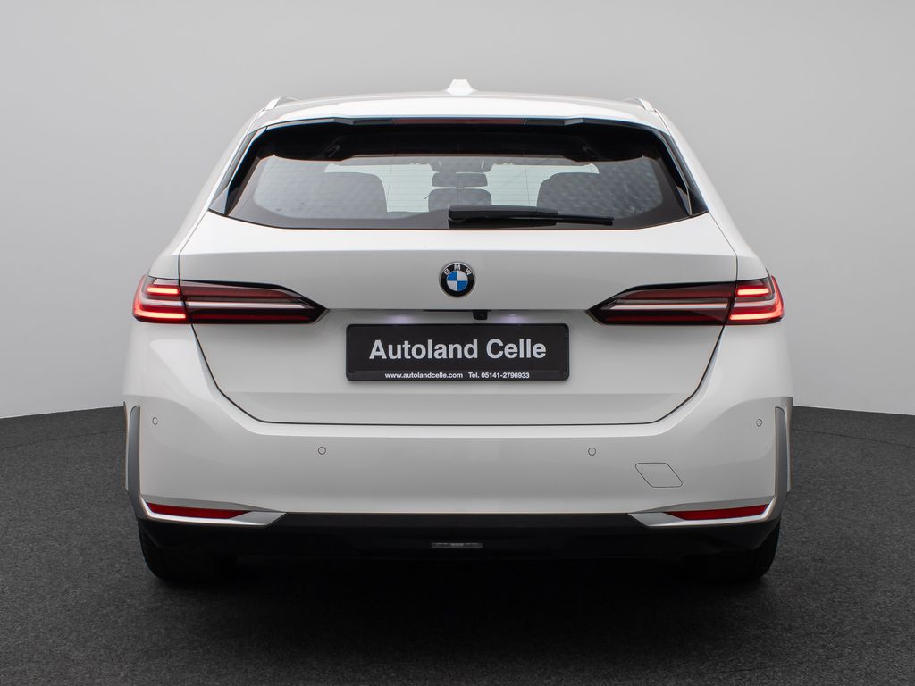 BMW 520 2024 г. Белый, пробег 31678 км