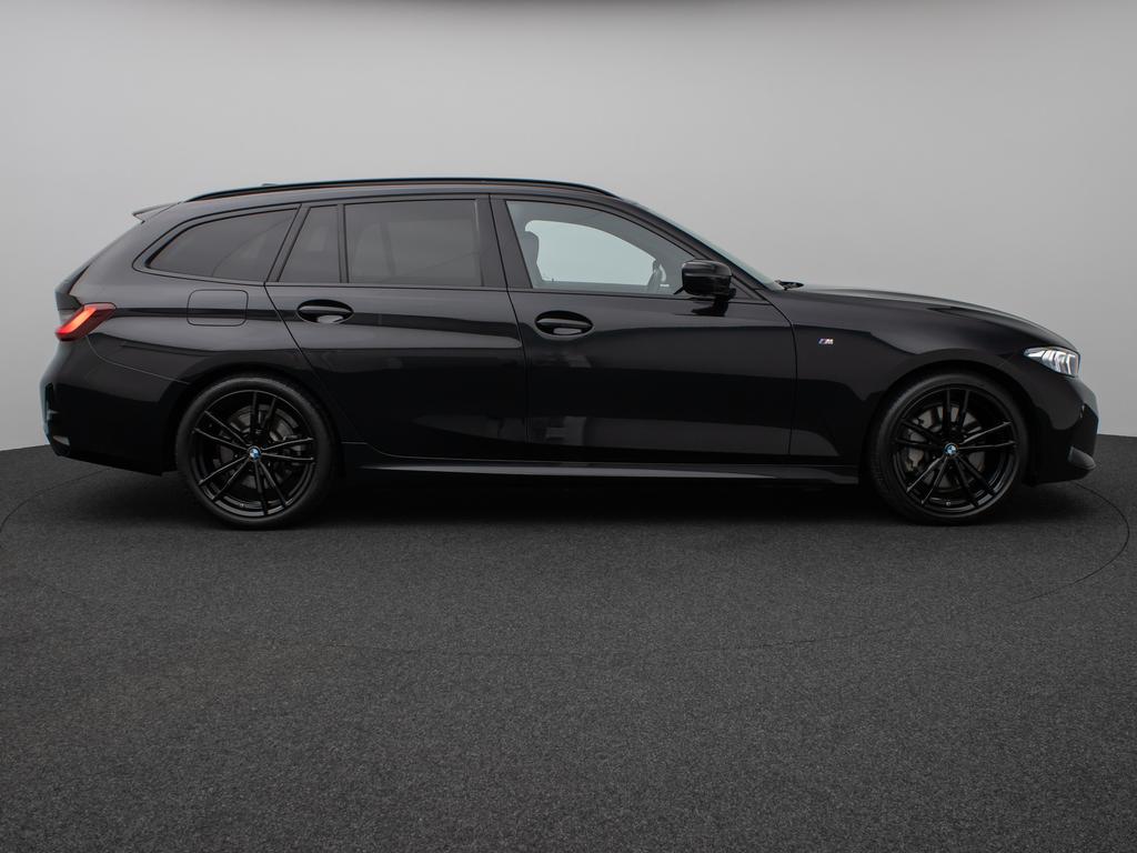BMW 330 2023 г. Чёрный, пробег 35592 км