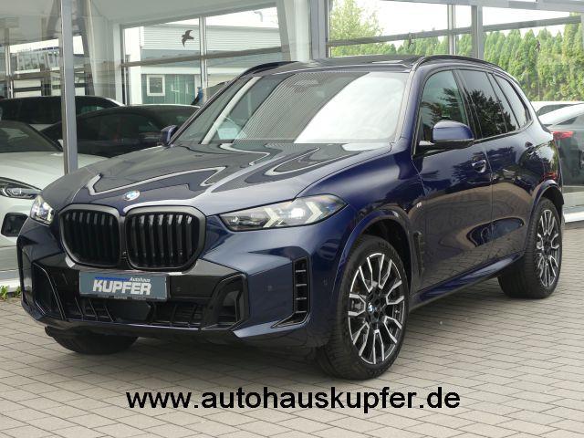 BMW X5 2025 г. Синий, пробег 20000 км