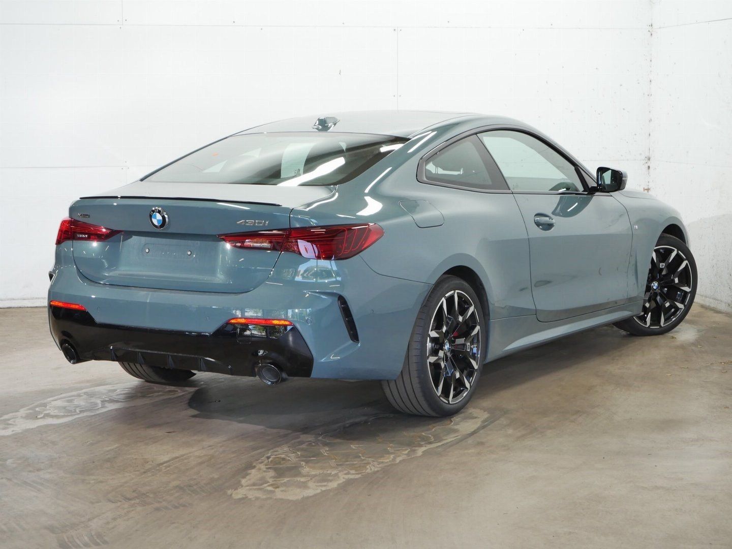 BMW 430 2025 г. Зелёный, пробег 8600 км