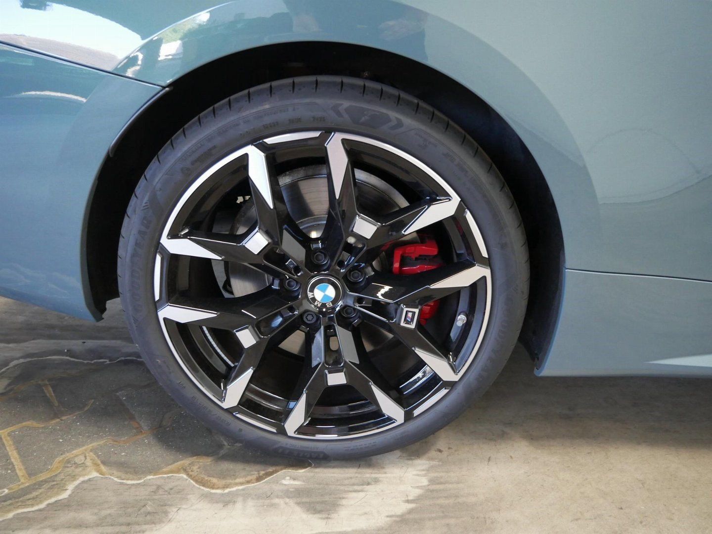 BMW 430 2025 г. Зелёный, пробег 8600 км