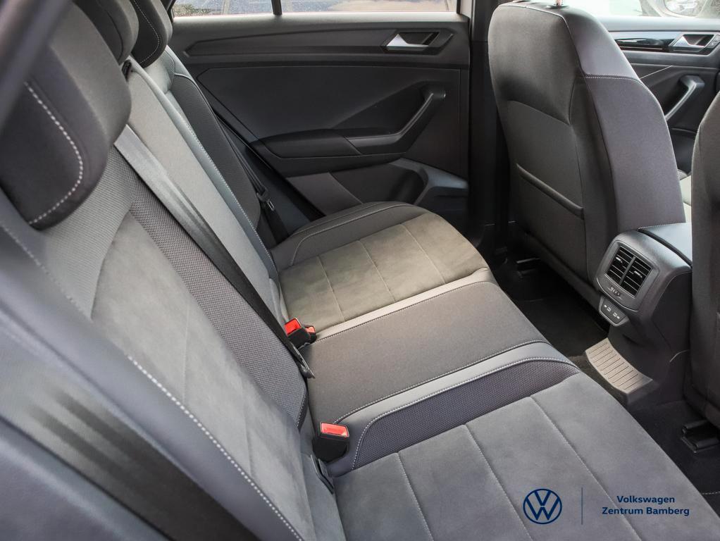 Volkswagen T-Roc 2024 г. Белый, пробег 13500 км