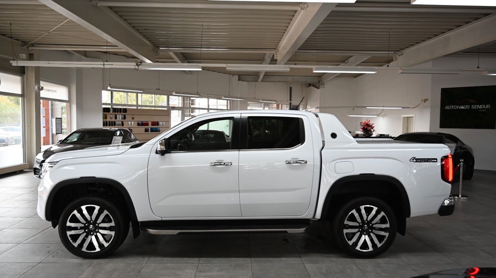 Volkswagen Amarok 2023 г. Синий, пробег 50121 км