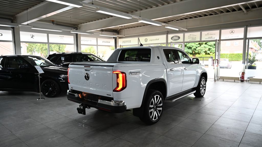 Volkswagen Amarok 2023 г. Синий, пробег 50121 км