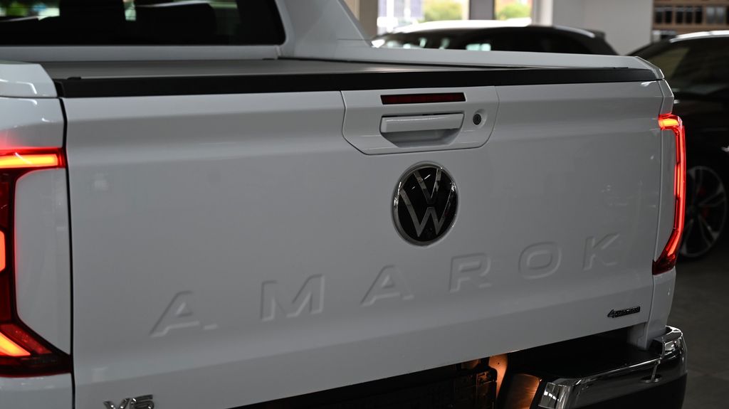 Volkswagen Amarok 2023 г. Синий, пробег 50121 км