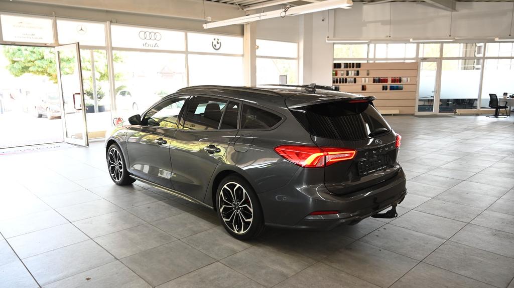 Ford Focus 2022 г. Серый, пробег 47687 км
