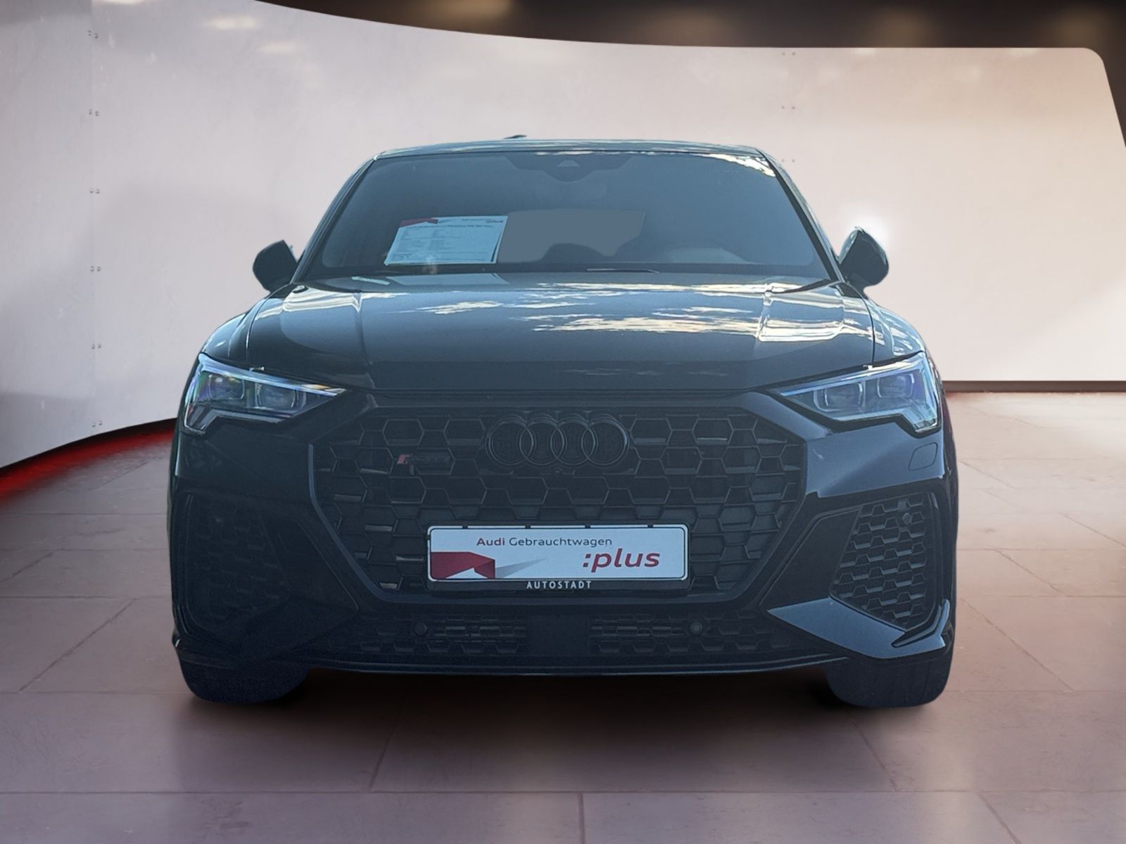 Audi RSQ3 2023 г. Чёрный, пробег 53000 км