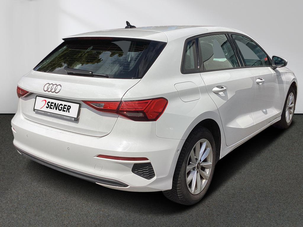 Audi A3 2023 г. Белый, пробег 47200 км