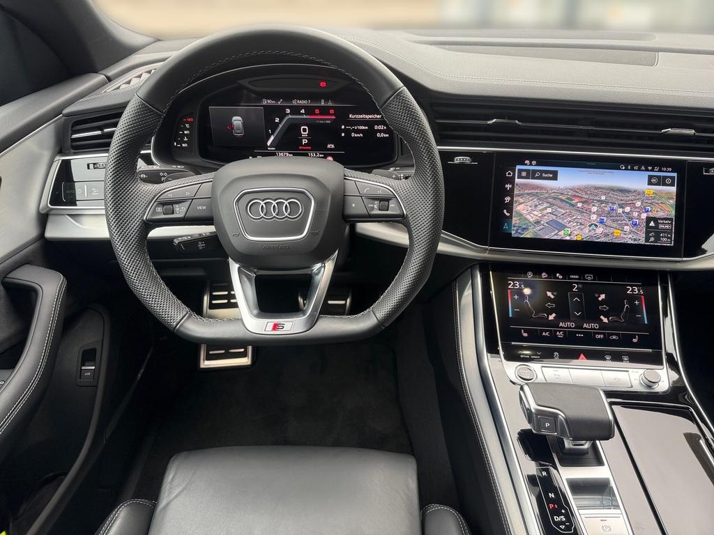 Audi Q8 2025 г. Чёрный, пробег 23718 км