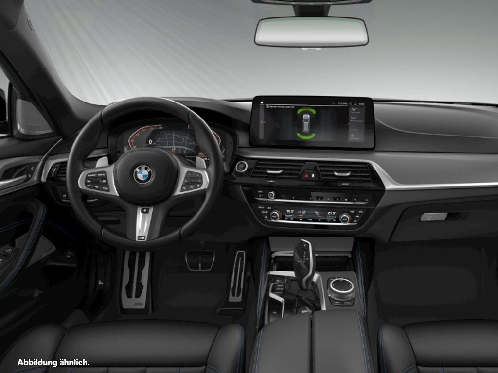 BMW 540 2023 г. Чёрный, пробег 36450 км
