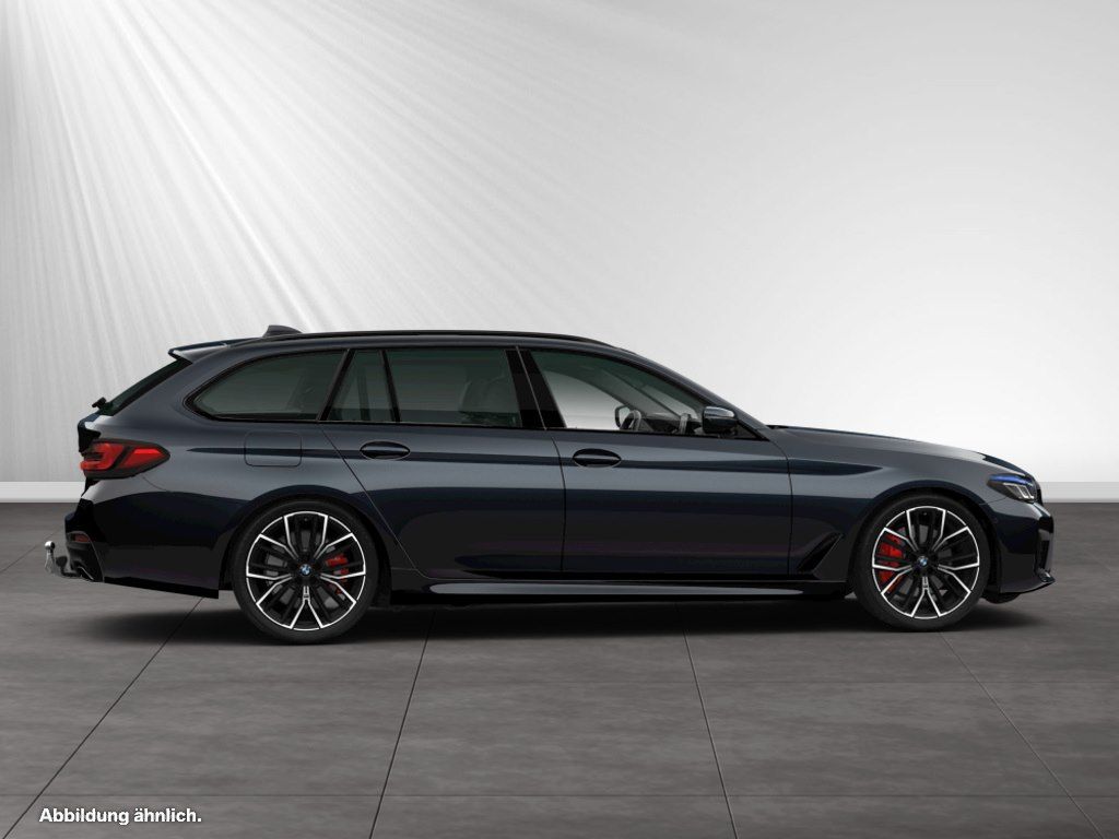 BMW 540 2023 г. Чёрный, пробег 36450 км