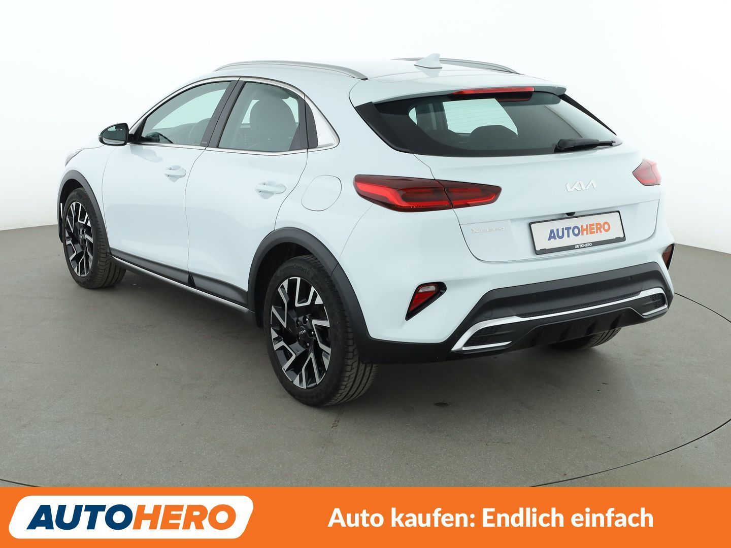 Kia XCeed 2023 г. Белый, пробег 35071 км