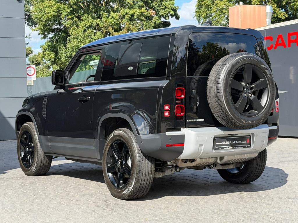 Land Rover Defender 2023 г. Чёрный, пробег 26930 км