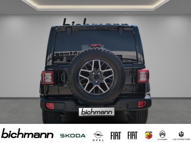 Jeep Wrangler 2025 г. Чёрный, пробег 22689 км