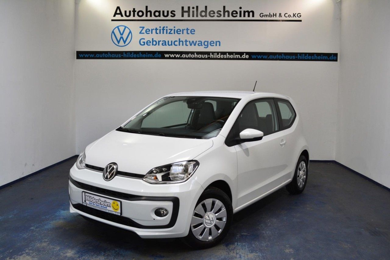 Volkswagen up! 2023 г. Белый, пробег 48400 км