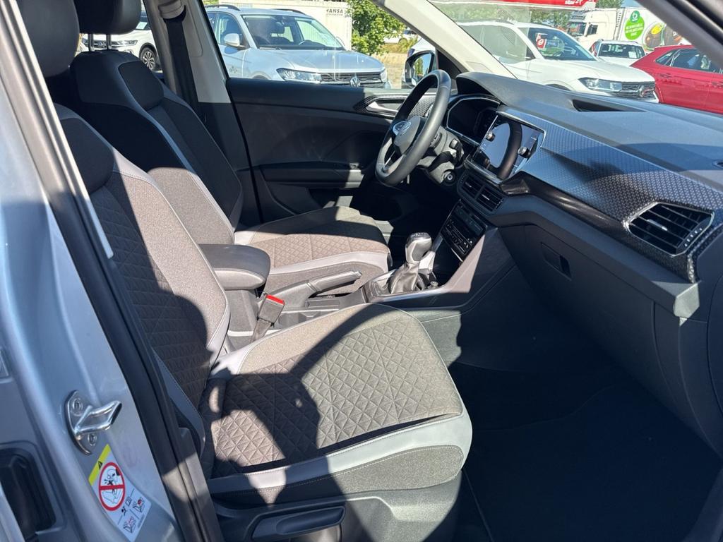 Volkswagen T-Cross 2023 г. Серебристый, пробег 27400 км
