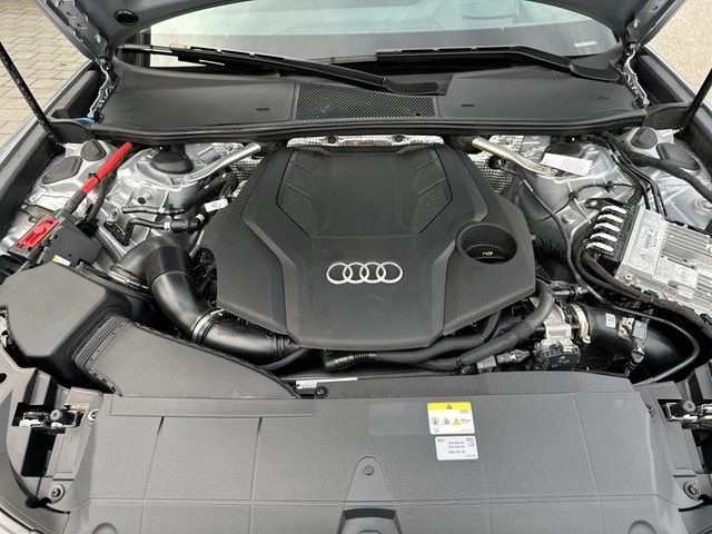 Audi A6 2023 г. Серебристый, пробег 55836 км