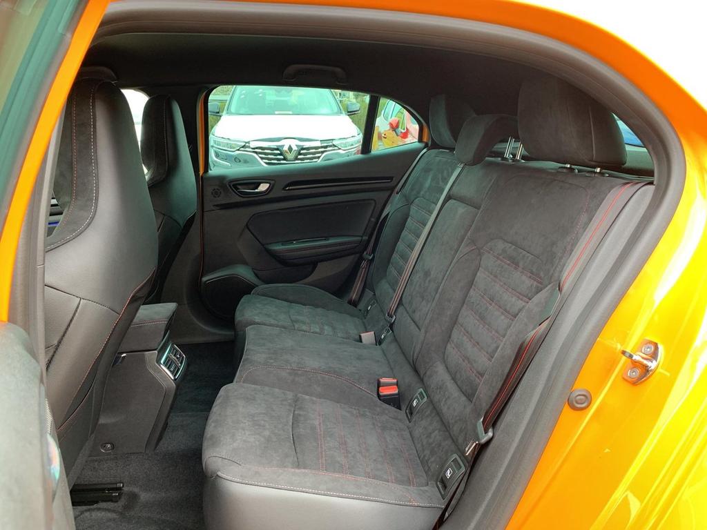 Renault Megane 2021 г. Оранжевый, пробег 31200 км