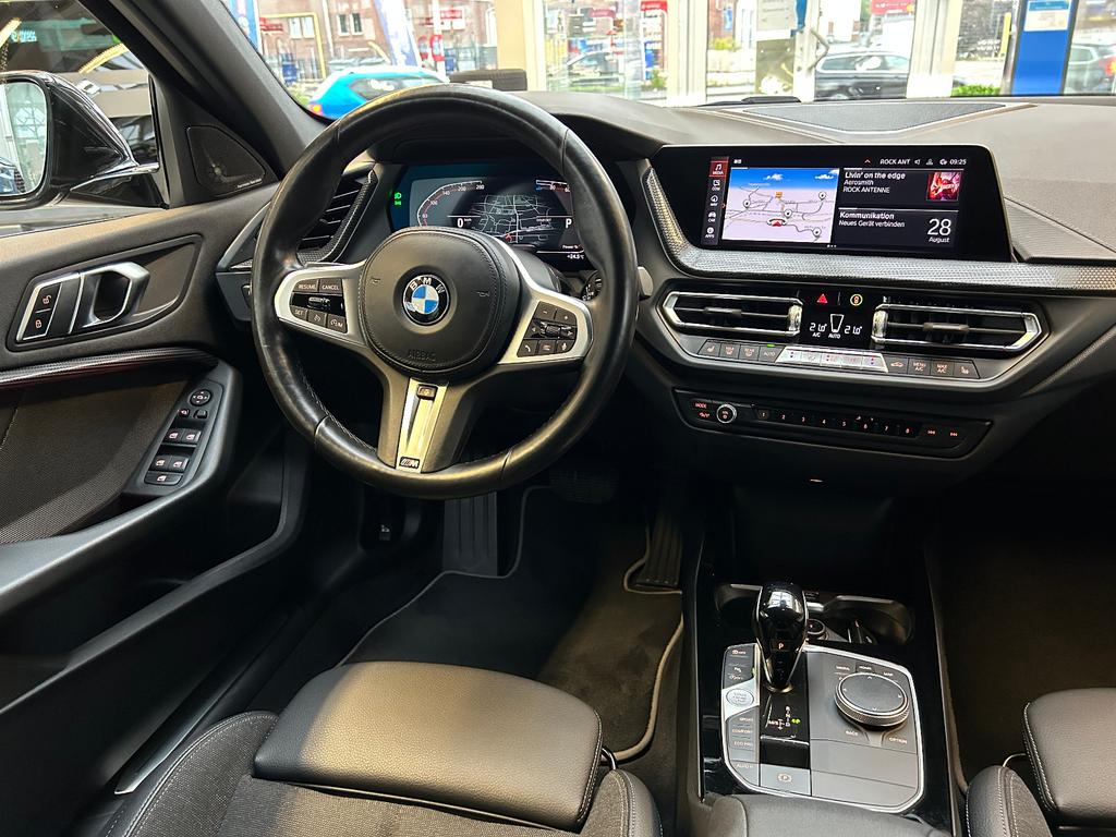 BMW 120 2022 г. Чёрный, пробег 53580 км