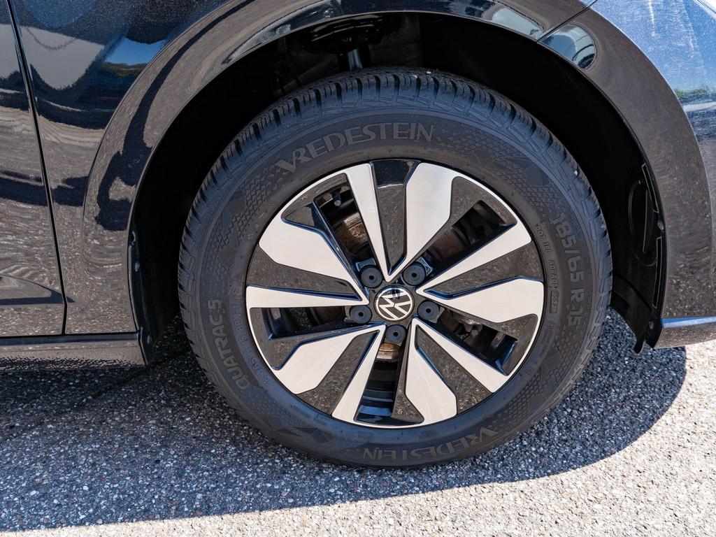 Volkswagen Polo 2025 г. Чёрный, пробег 24800 км