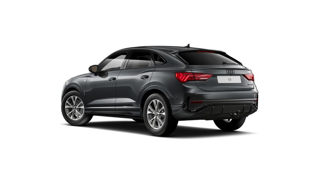 Audi Q3 2025 г. Серый, пробег 5998 км