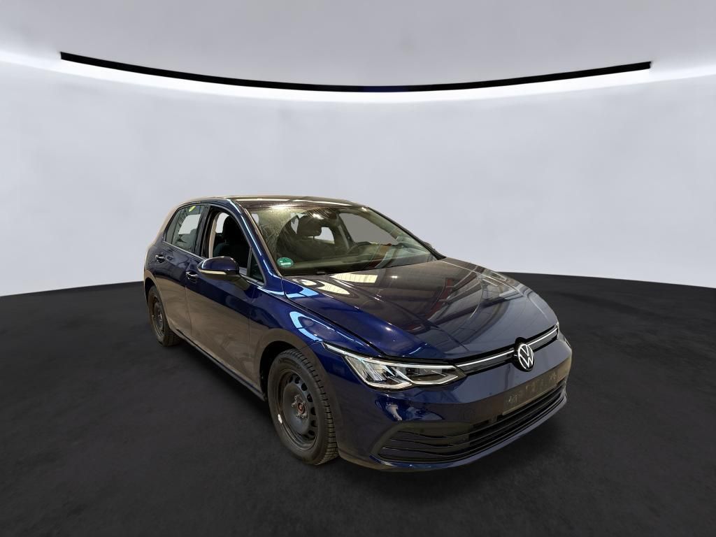 Volkswagen Golf 2023 г. Синий, пробег 54550 км
