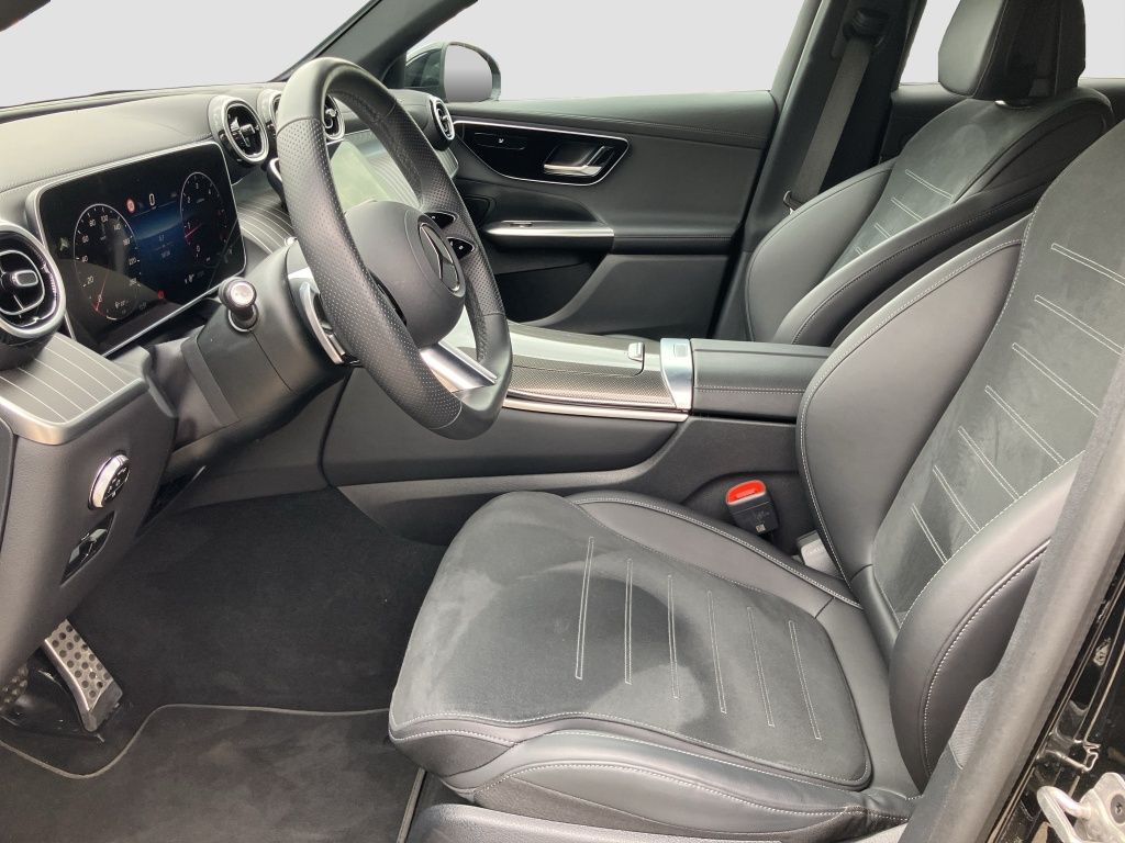 Mercedes-Benz GLC 220 2026 г. Чёрный, пробег 16714 км