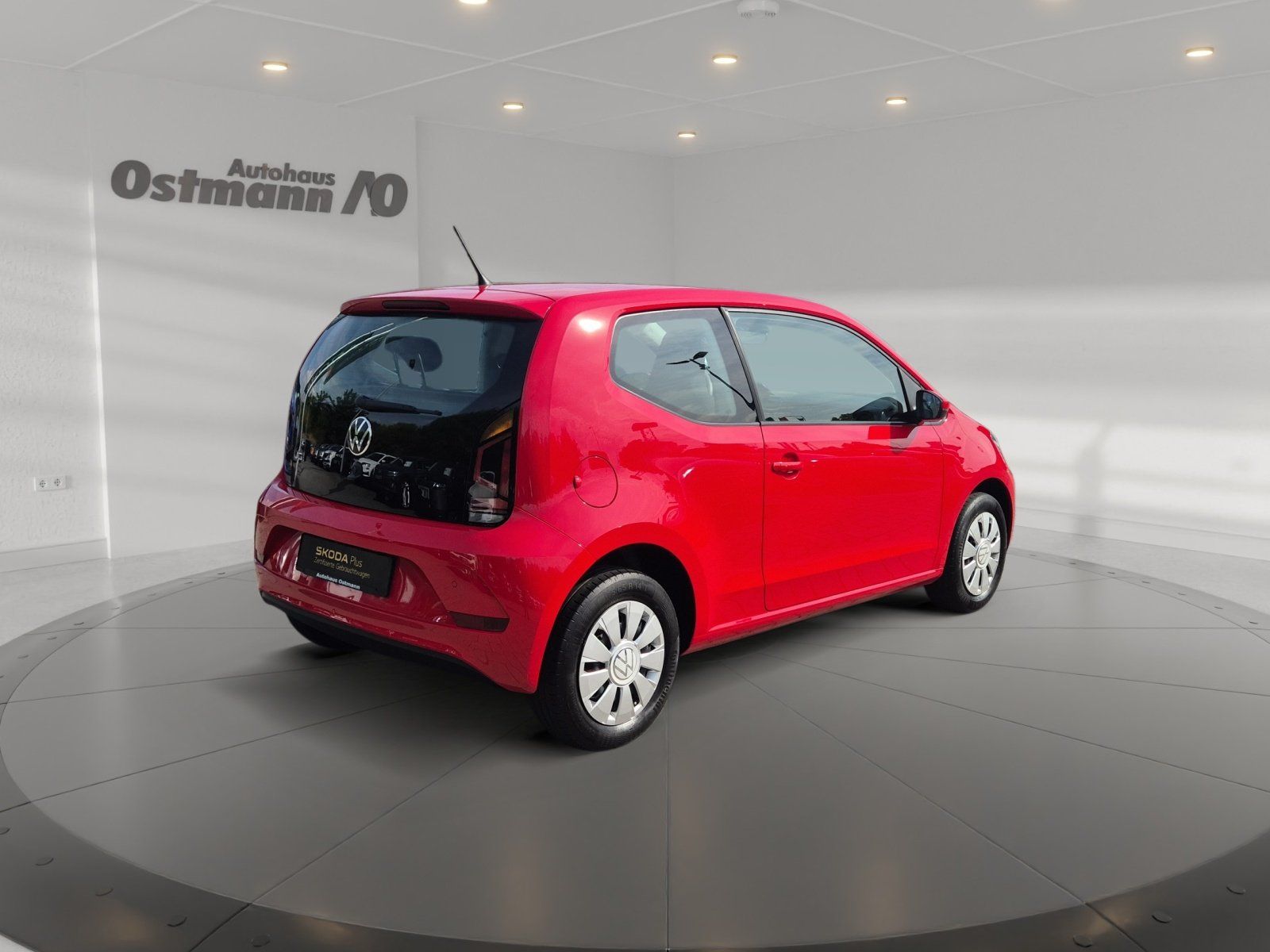 Volkswagen up! 2023 г. Красный, пробег 36391 км
