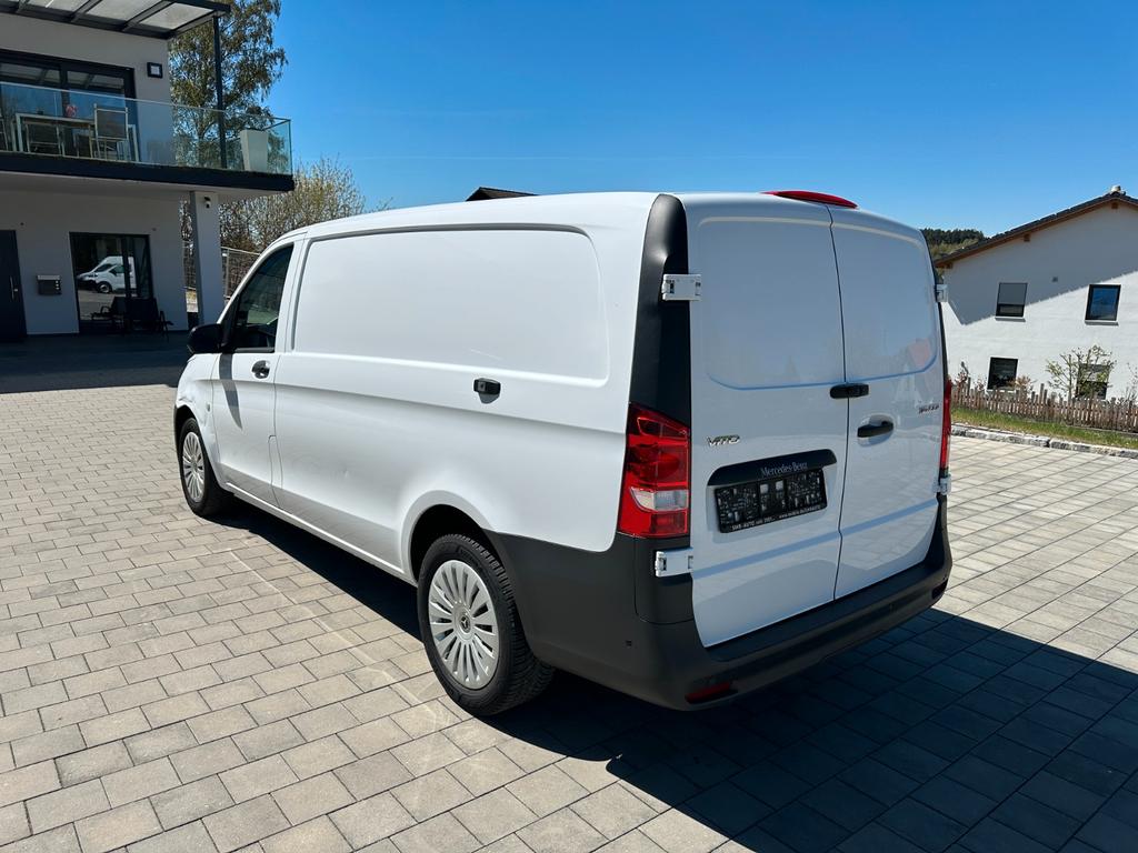 Mercedes-Benz Vito 2025 г. Белый, пробег 48400 км