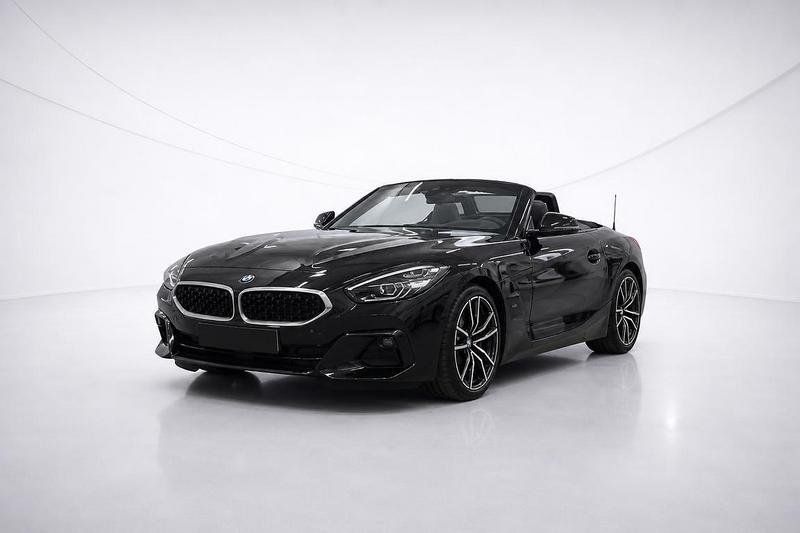 BMW Z4 2023 г. Чёрный, пробег 44400 км