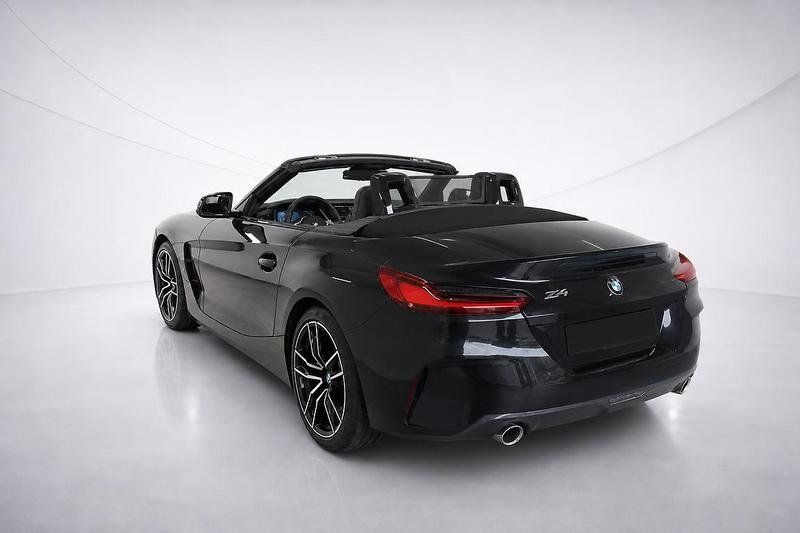 BMW Z4 2023 г. Чёрный, пробег 44400 км