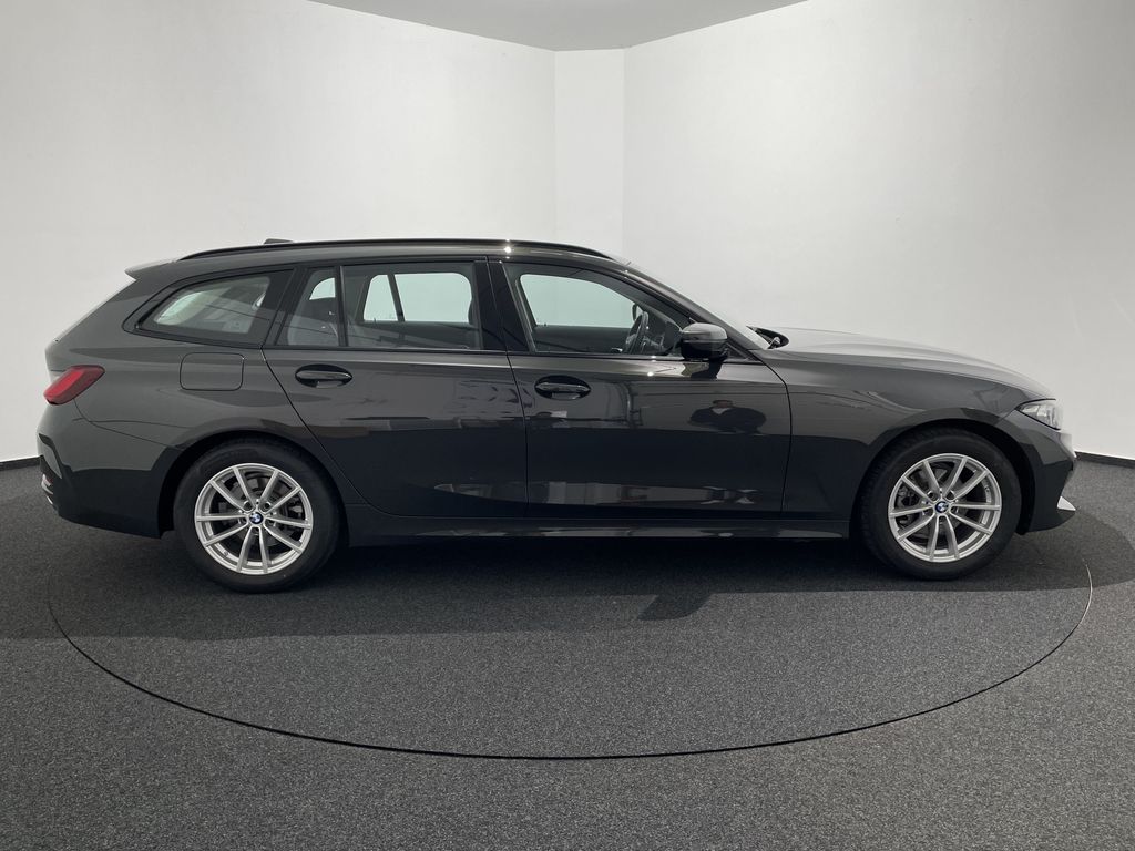 BMW 318 2023 г. Серый, пробег 49500 км