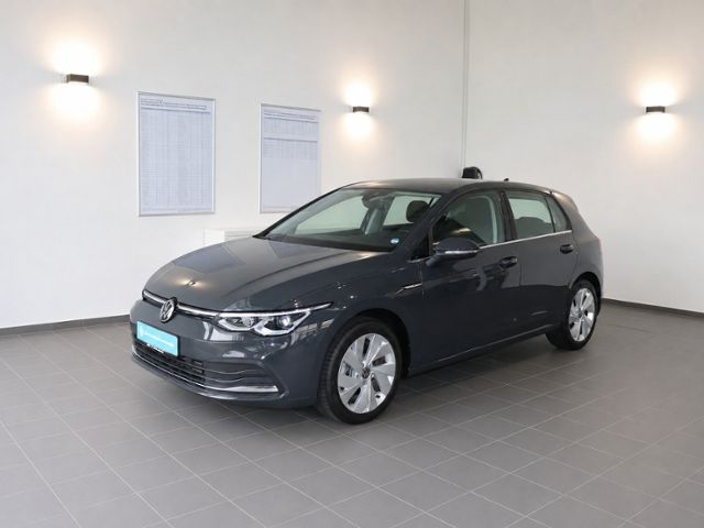 Volkswagen Golf 2023 г. Серый, пробег 39034 км