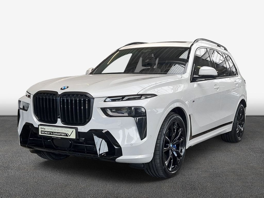 BMW X7 2023 г. Белый, пробег 58400 км