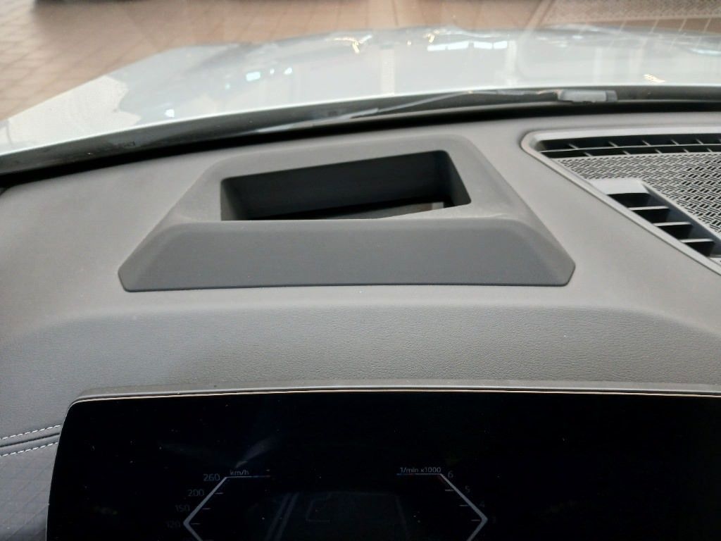 BMW X2 2025 г. Серый, пробег 35100 км