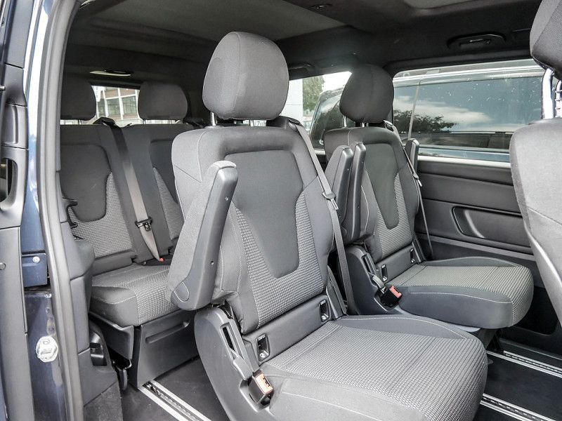 Mercedes-Benz V 220 2024 г. Синий, пробег 58428 км