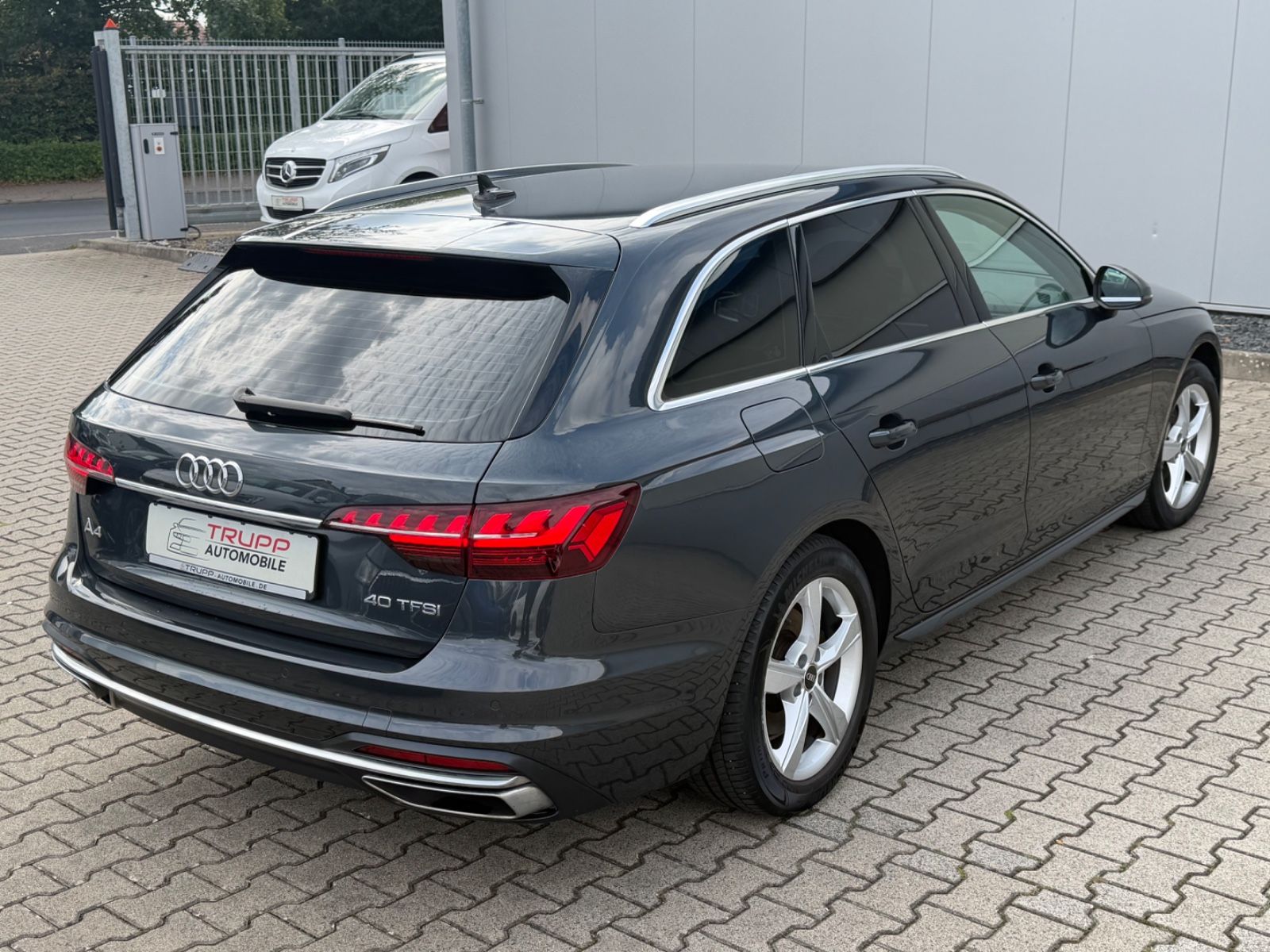 Audi A4 2023 г. Серый, пробег 54859 км