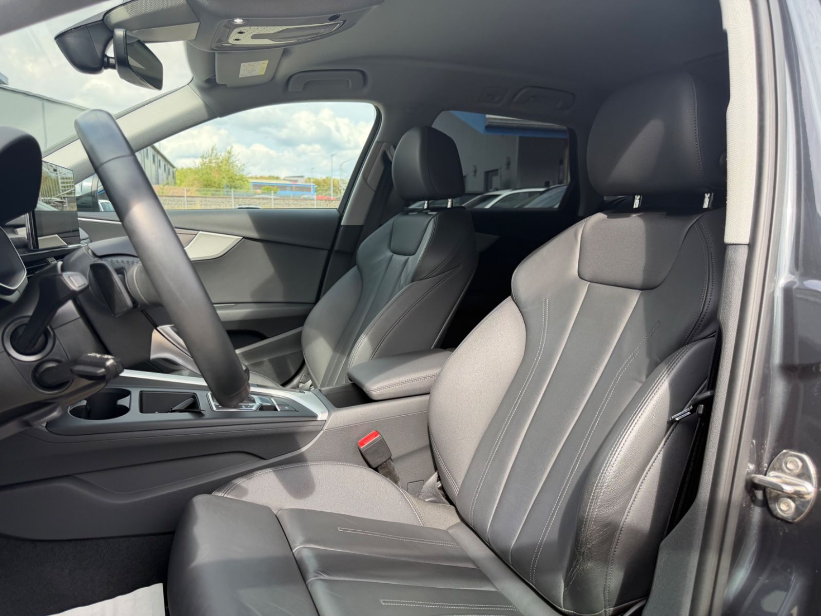 Audi A4 2023 г. Серый, пробег 54859 км