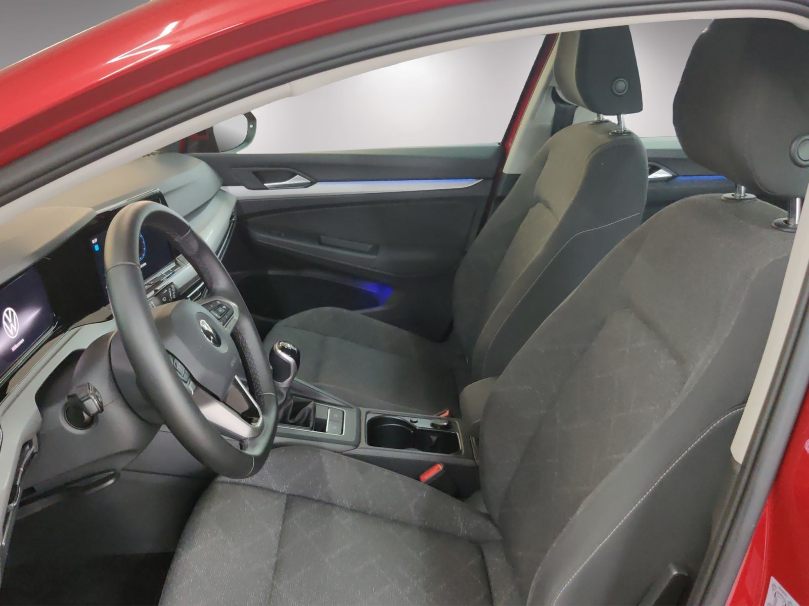 Volkswagen Golf 2022 г. Красный, пробег 57790 км