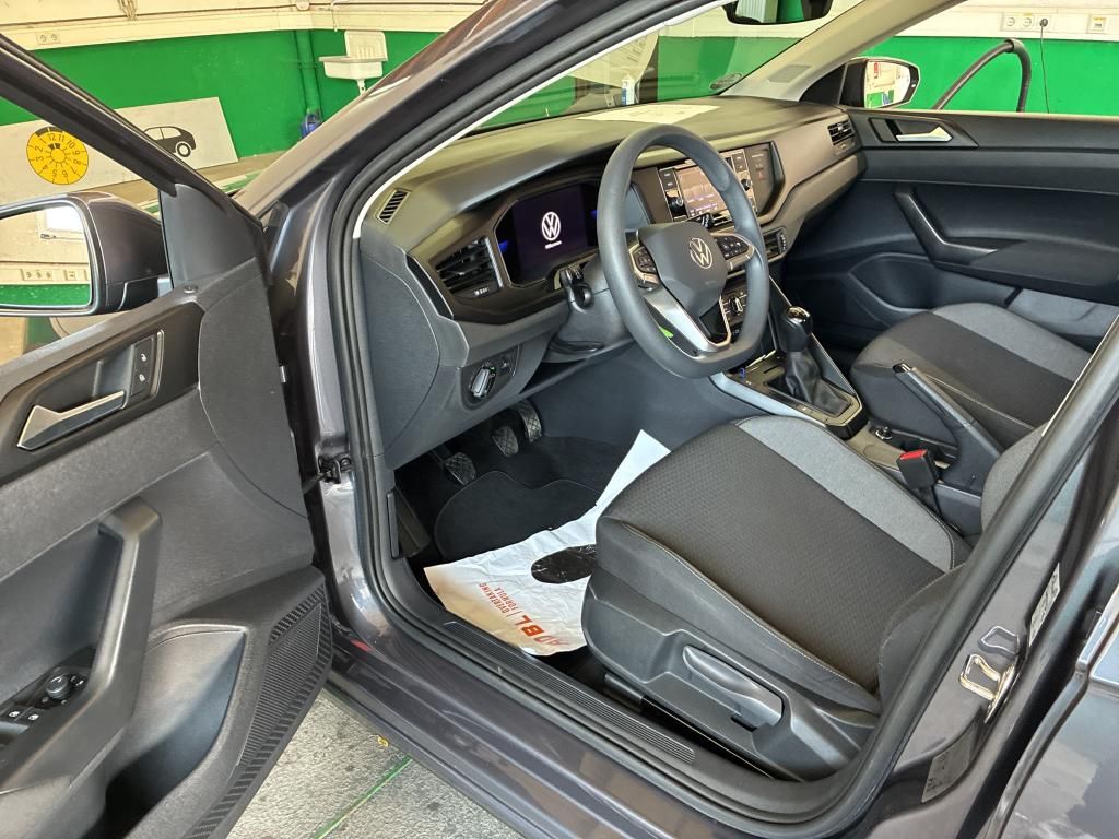 Volkswagen Polo 2022 г. Серый, пробег 12953 км