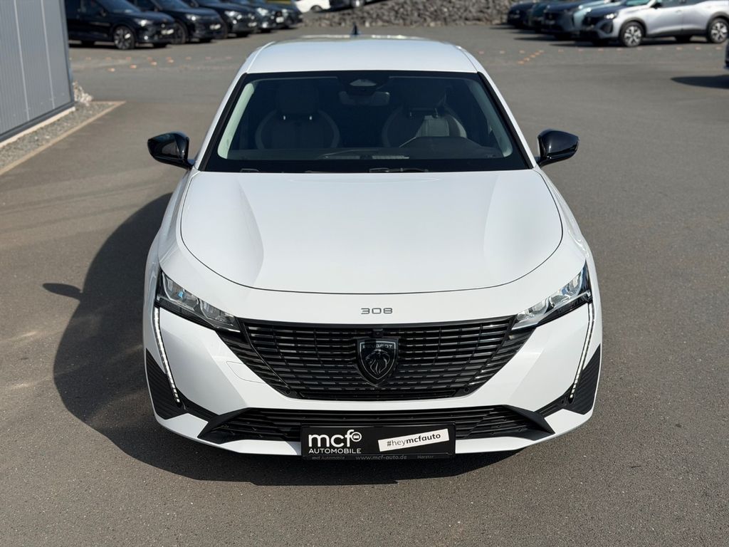 Peugeot 308 2024 г. Белый, пробег 31159 км