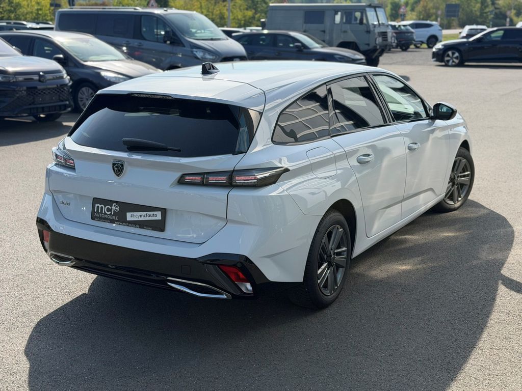 Peugeot 308 2024 г. Белый, пробег 31159 км