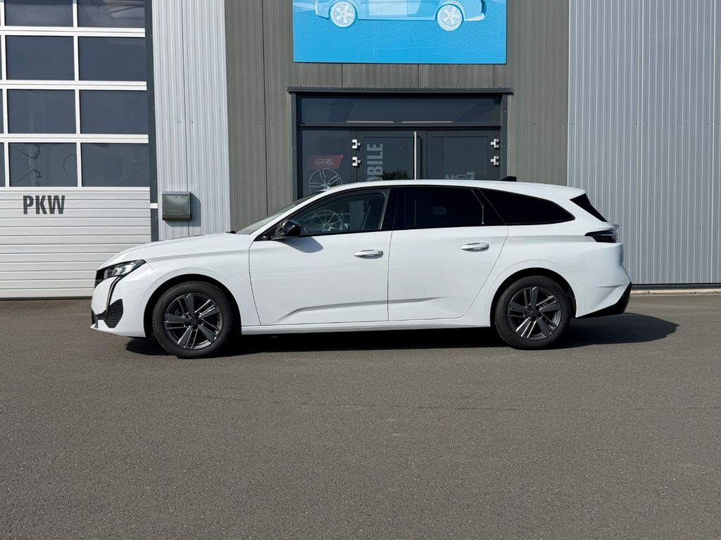Peugeot 308 2024 г. Белый, пробег 31159 км