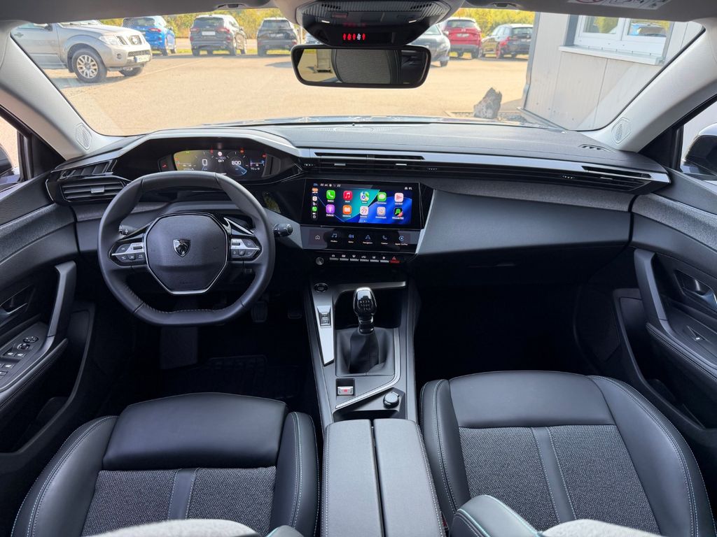 Peugeot 308 2024 г. Белый, пробег 31159 км