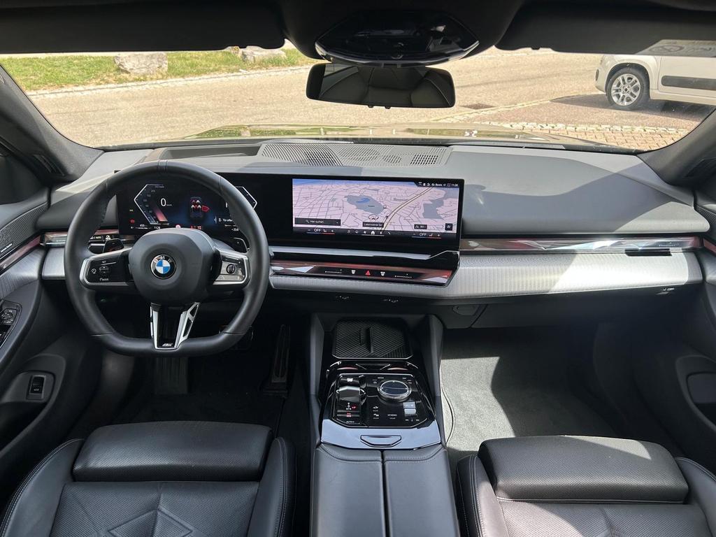 BMW 520 2025 г. Серый, пробег 44100 км