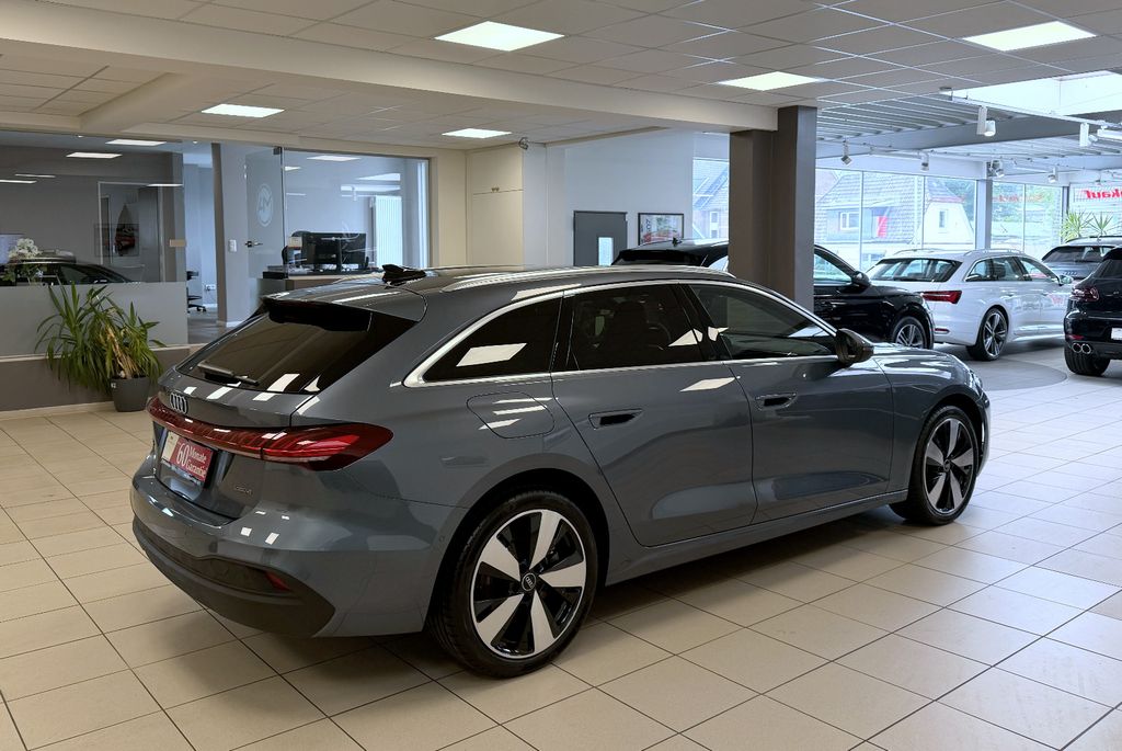 Audi A5 2025 г. Синий, пробег 14300 км